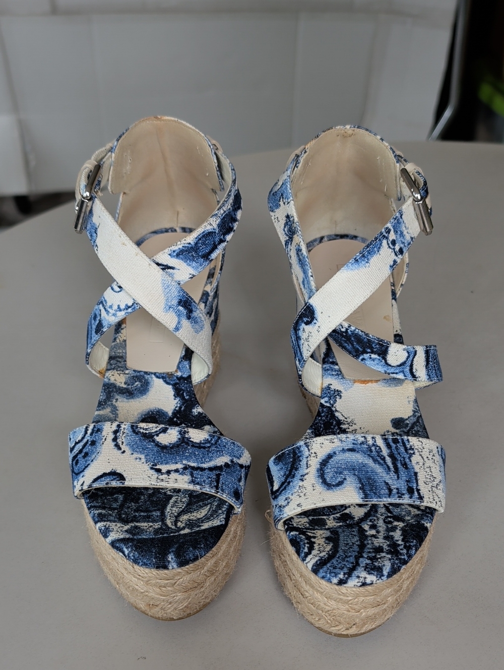 Ralph Lauren Blue & White Floral Espadrille Wedge Sandals SZ 7.5 Chic Going Out